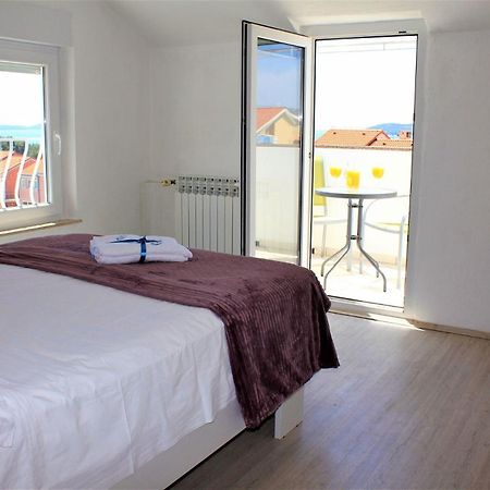 Apartments Olive Garden - Swimming Pool Biograd Na Moru Ngoại thất bức ảnh
